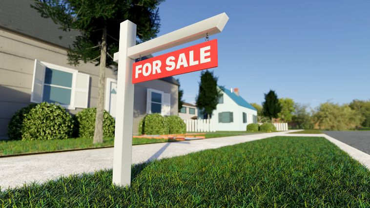 5 Things To Consider Before Listing Your House on the Market
