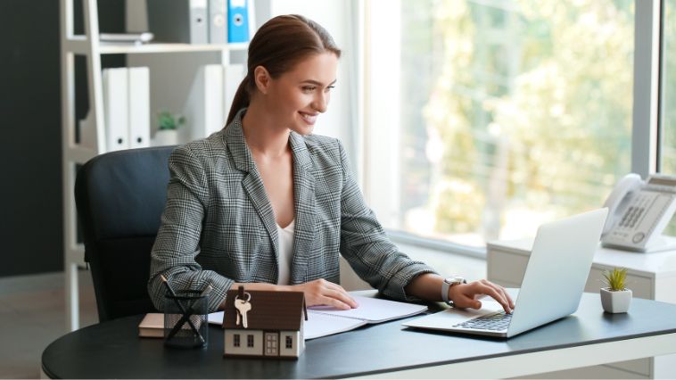 Tips for Building an Online Presence as a Real Estate Agent