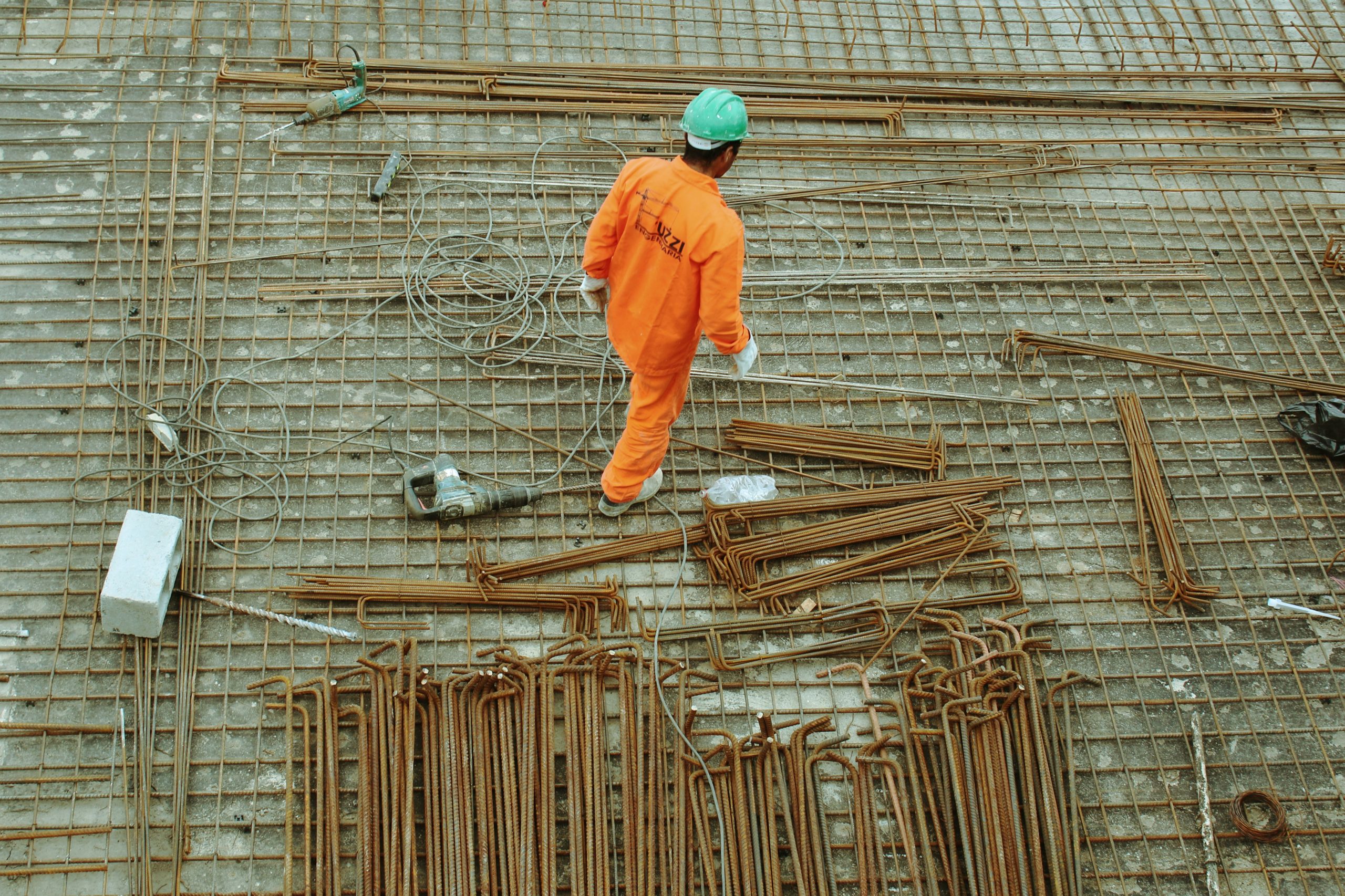 Revolutionizing Building Maintenance: The Role of Technology in Efficiency and Cost Savings 28 guilherme cunha 4zwozQxDbD4 unsplash scaled
